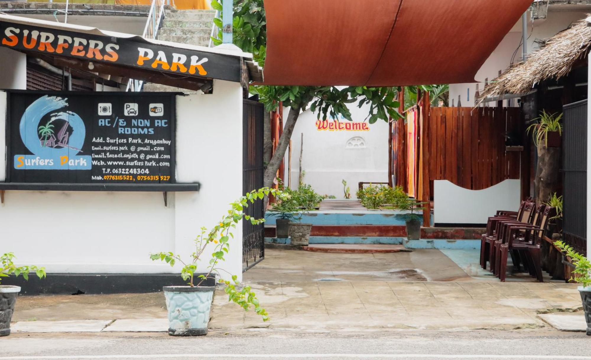 アルガムベイ Surfers Park Arugambay Bed & Breakfast エクステリア 写真